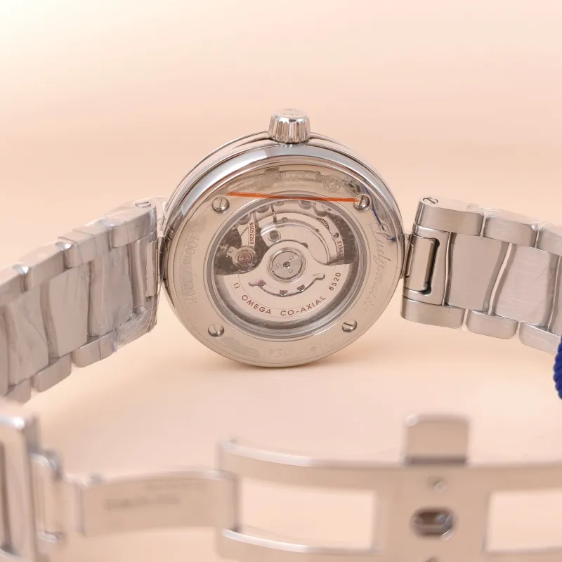 OMEGA Watch Collection Watch One Size 34 — cover view 6 of 10