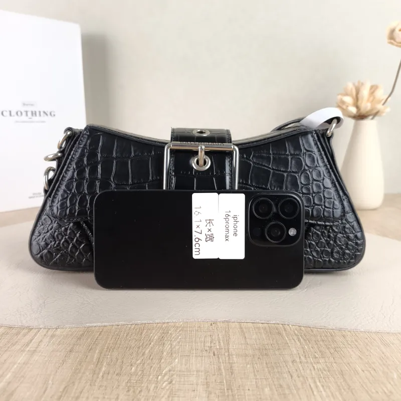 BALENCIAGA Shoulder Bag Lindsay Black Calfskin Small 29 × 5 × 13 cm — cover view 5 of 5