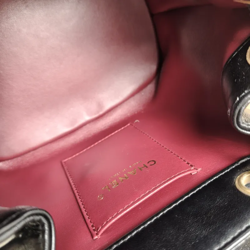 Chanel Crossbody Bag23k Backpack Black Lambskin One Size23 × 12 × 20 cm — detail view 1 of 14