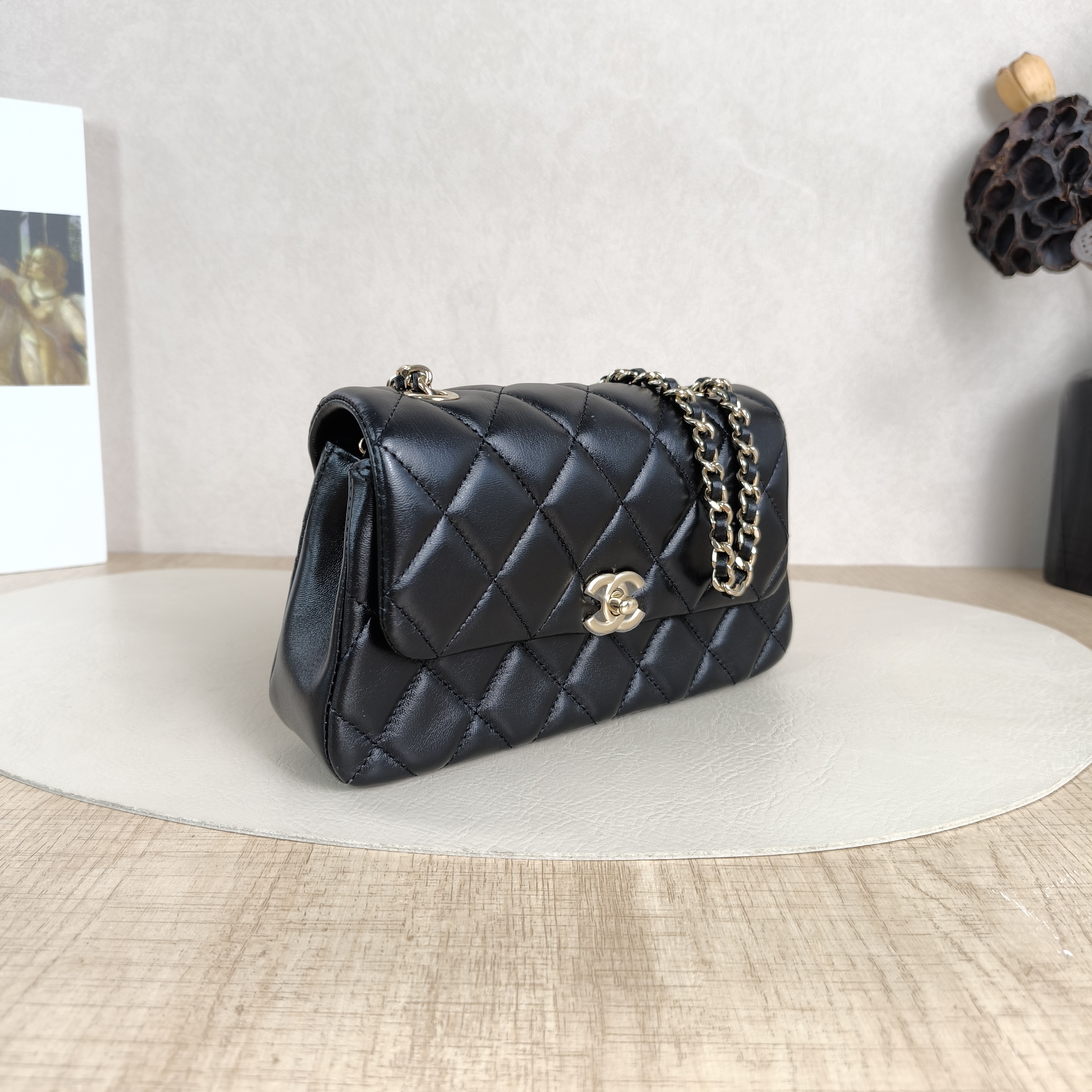 Chanel Crossbody Bag25s Crossbody Bag Black Lambskin One Size20 × 5.5 × 11 cm — cover view 5 of 6
