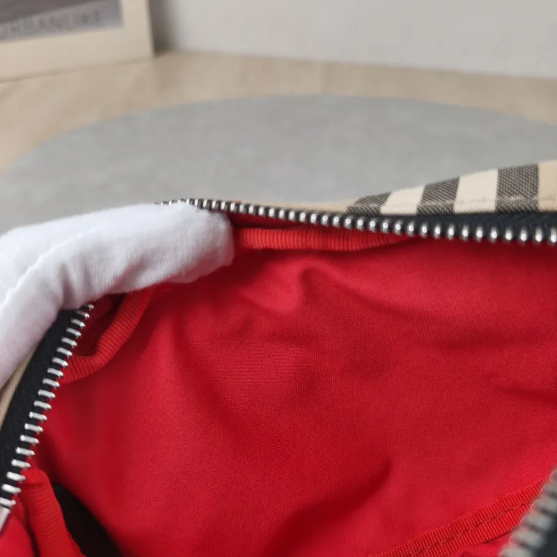 BURBERRY Belt Bag Belt Bag Canvas One Size 18 × 4 × 13.5 cm — detail view 9 of 11