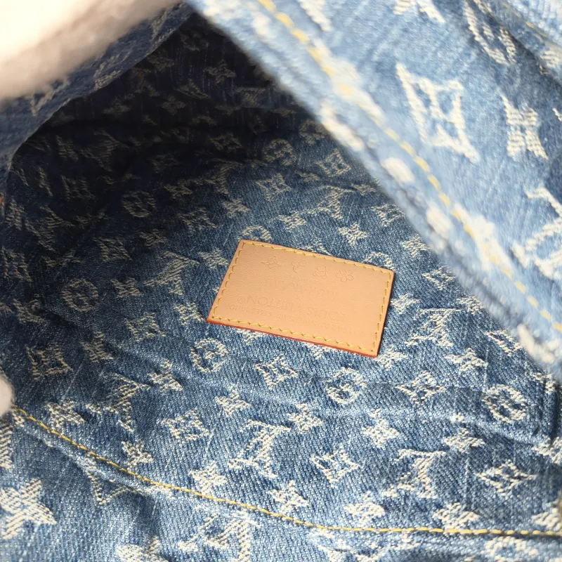 Louis Vuitton Shoulder Bag Sunset Blue · One Size 27 × 3 × 18 cm — detail view 11 of 13