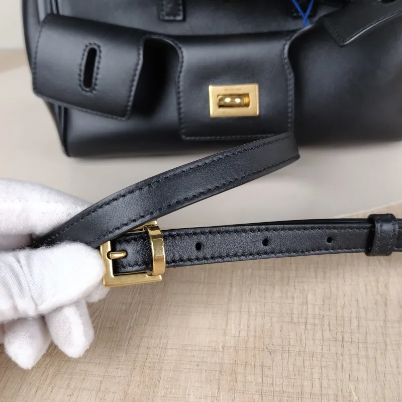 BALENCIAGA Crossbody Bag Bel air Black Calfskinmini23.5 × 8 × 17 cm — detail view 9 of 11