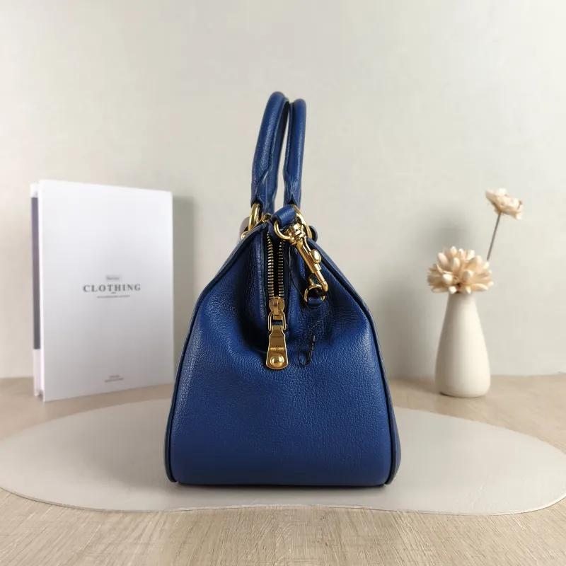 Miumiu Top Handle Bag Top Handle Bag Navy One Size 27 × 15 × 21 cm — detail view 1 of 11