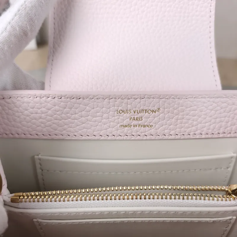 Louis Vuitton Top Handle Bag Capucines East West Pink Calfskinmini22 × 8 × 12 cm — detail view 12 of 12