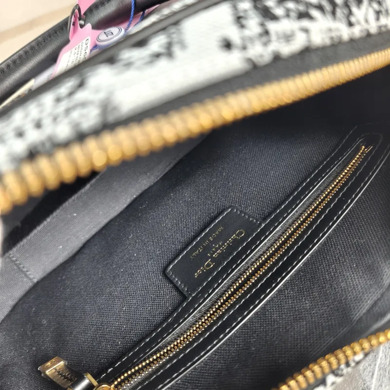 DIOR Top Handle Bag D-Vibe Bowling Bag Colorblock Canvas Small 25 × 9.5 × 16 cm — detail view 3 of 11