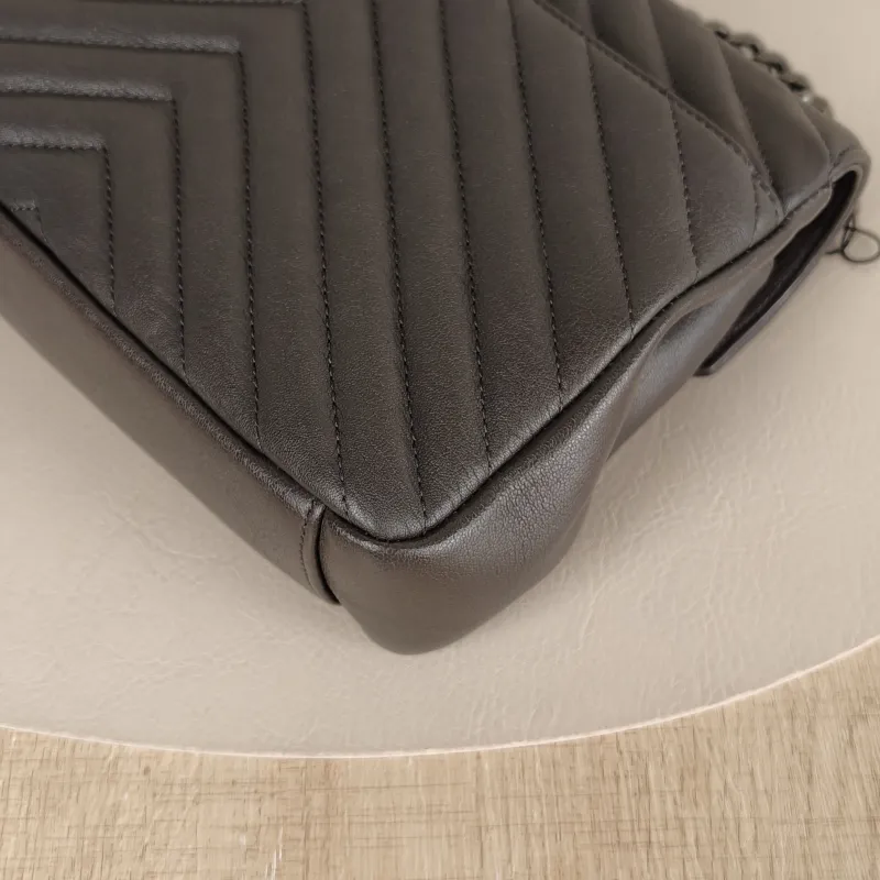 SAINT LAURENT Shoulder Bag COLLEGE Dark Grey Lambskin Medium 24 × 6.5 × 17 cm — detail view 2 of 13