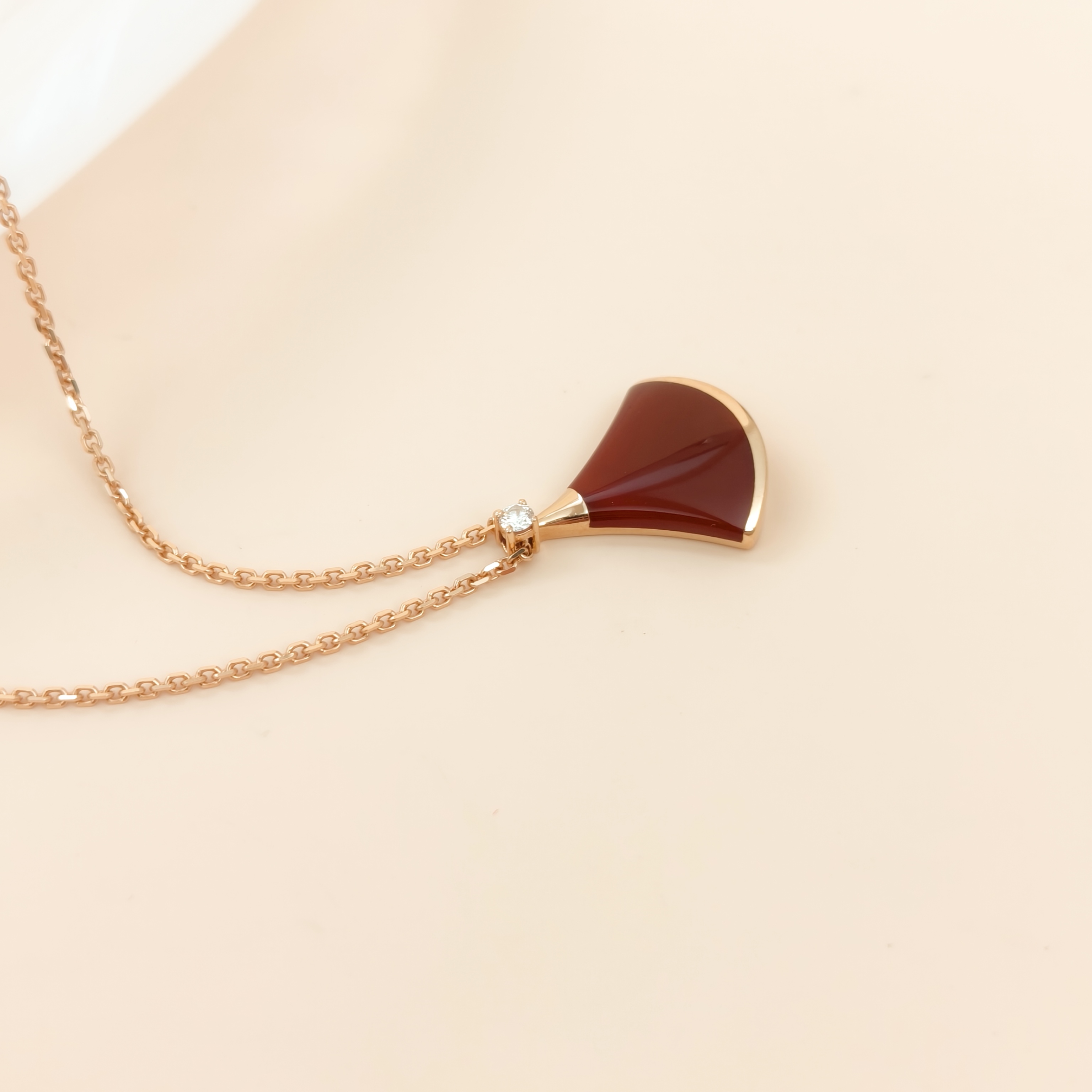 Bvlgari Necklace DIVAS’ DREAM Collection Diamond18KR ose Gold Small Pendant1.5cm 44cm — cover view 8 of 10