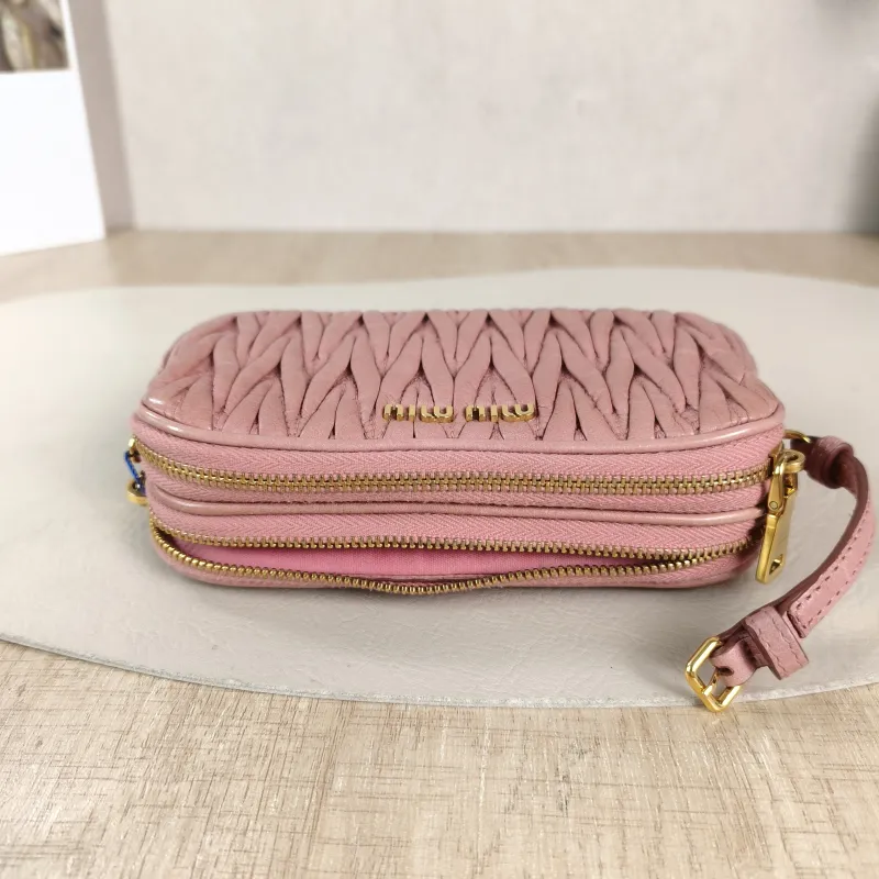 Miumiu Shoulder Bag Camera Bag Pink Lambskin 16 × 4 × 9 cm — detail view 7 of 9
