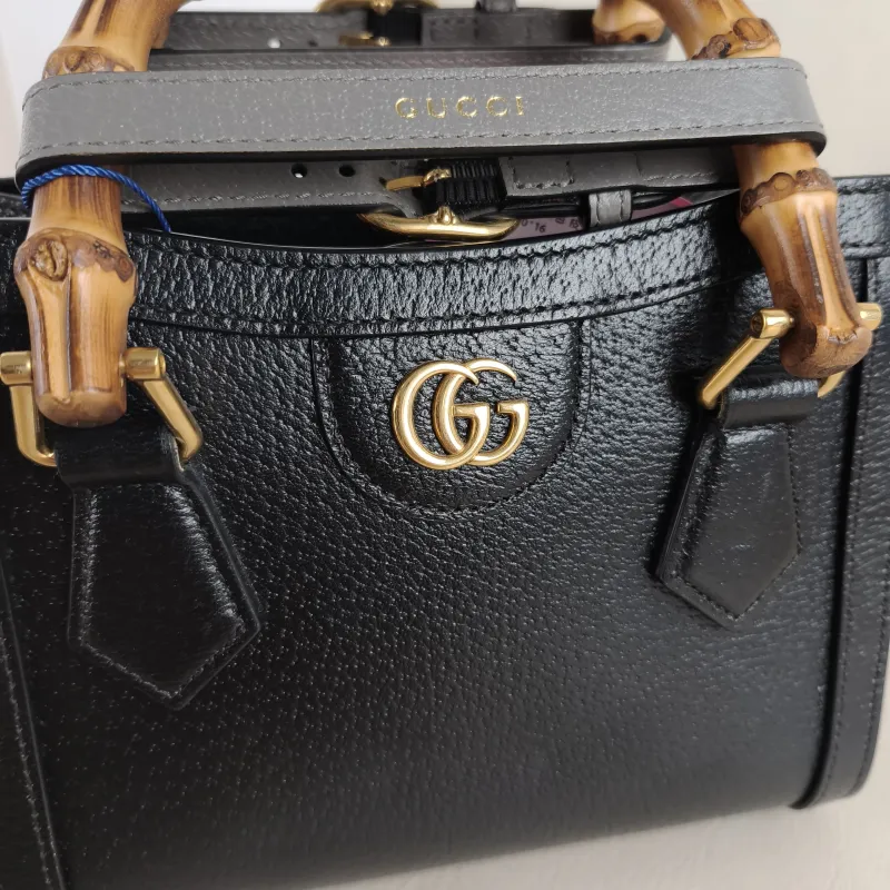 GUCCI Top Handle Bag Diana Top Handle Bag Black CC alfskin Small 20 × 10 × 16 cm — detail view 5 of 10