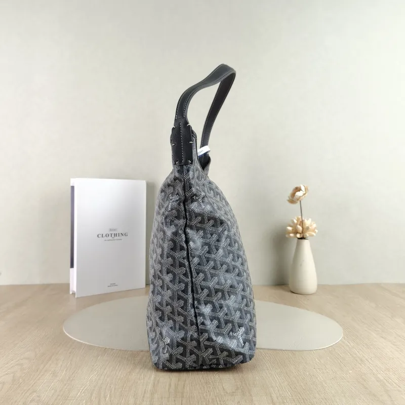 GOYARD Shoulder Bag Boheme Hobo​ Grey ine Canvas Small 43 × 14 × 27 cm — detail view 5 of 9