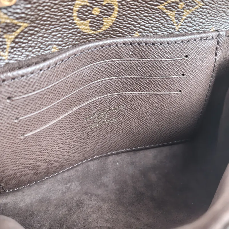 Louis Vuitton Crossbody Bag MADELEINE Monogram PVC nano 21 × 6 × 12.5 cm — detail view 7 of 13