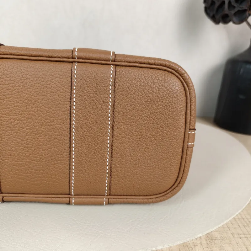 Hermès Top Handle Bag Neo Garden 23 Mini Negonda Calfskin Mini 23 × 10 × 16 cm W — detail view 7 of 9