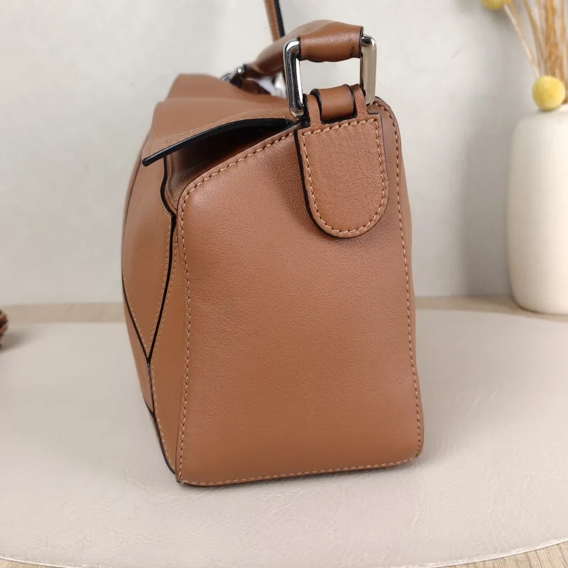 LOEWE Crossbody Bag Puzzle Caramel CC alfskin Small 24 × 10.5 × 16.5 cm — detail view 11 of 13