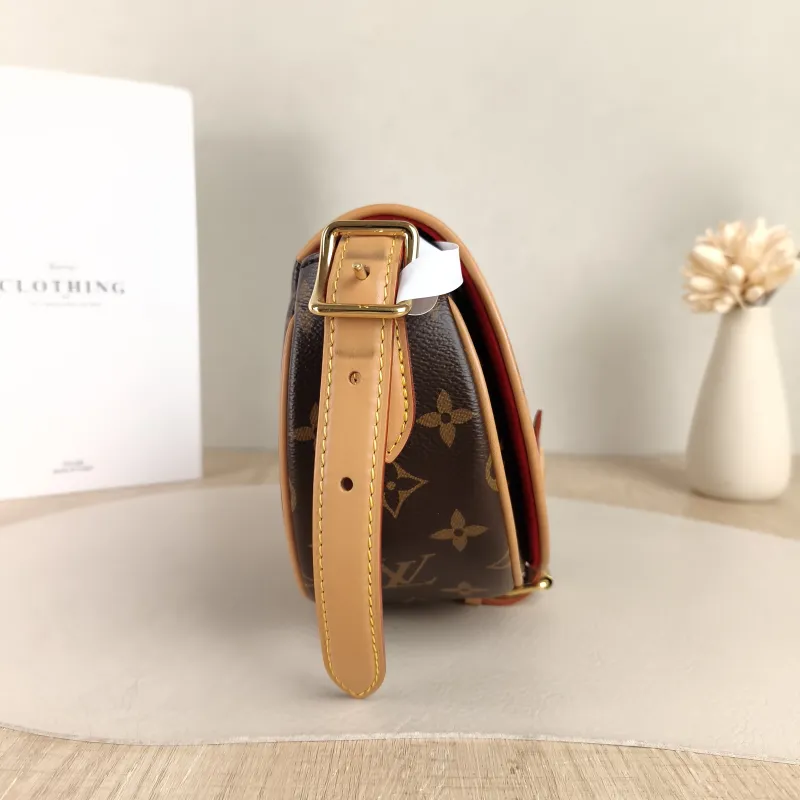 Louis Vuitton Crossbody Bag Tambourin Monogram PVC One Size 18 × 8 × 15 cm — detail view 10 of 11