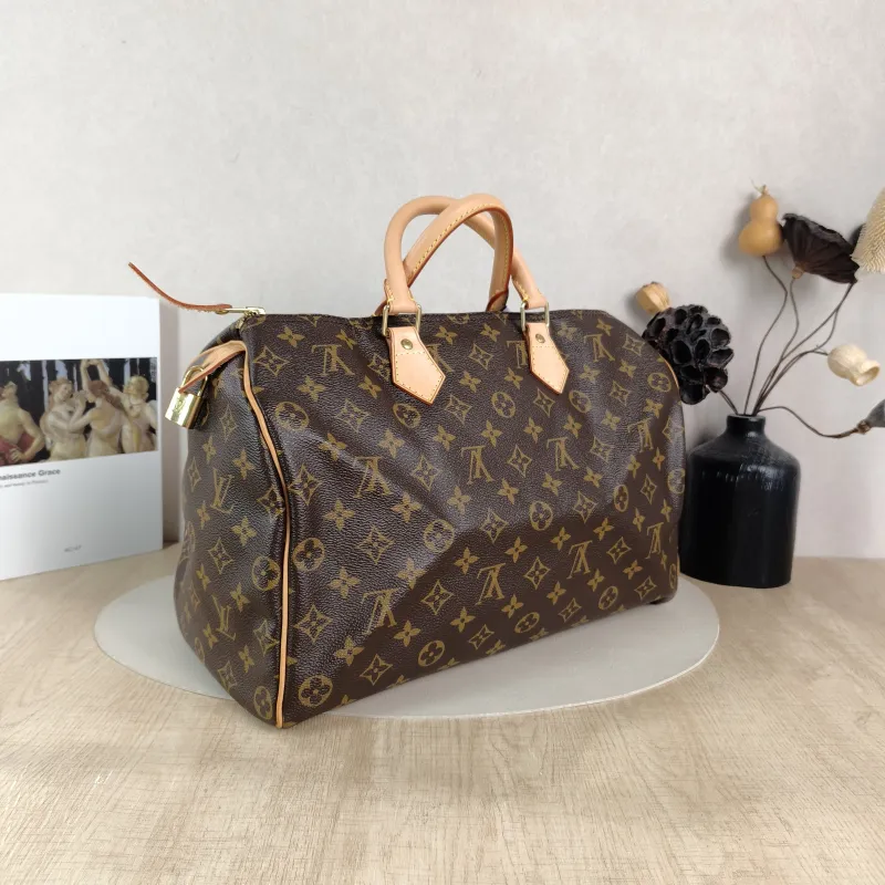 Louis Vuitton Top Handle Bag Speedy35 Edition-Monogram PVC 35 × 18 × 23 cm — cover view 2 of 6