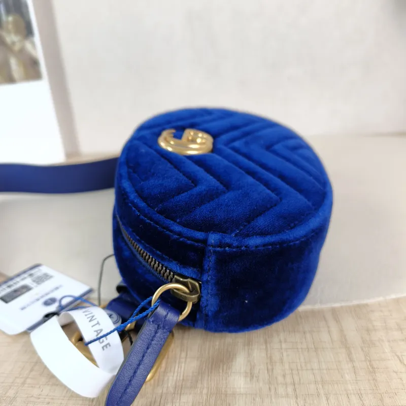 GUCCI Belt Bag GG Marmont Marmont Belt Bag Blue Velvet 19 × 5 × 11.5 cm — detail view 3 of 10