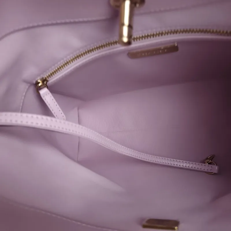 Chanel Crossbody Bag 31Bag Waxed Leather Small 30 × 9 × 29 cm — detail view 9 of 12