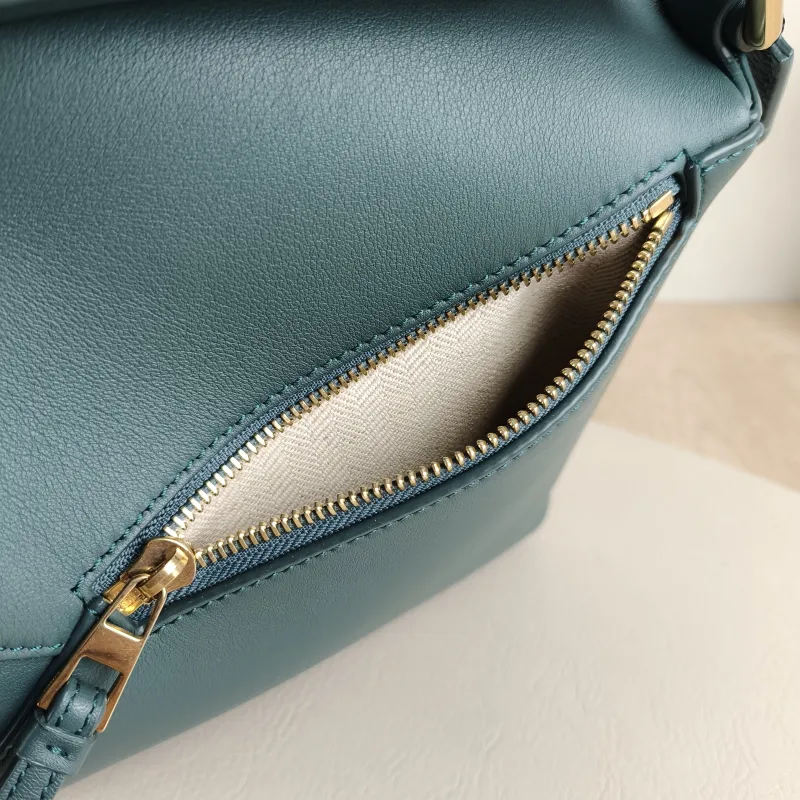 LOEWE Crossbody Bag Puzzle Green CC alfskin Small 24 × 10.5 × 16.5 cm — detail view 6 of 12