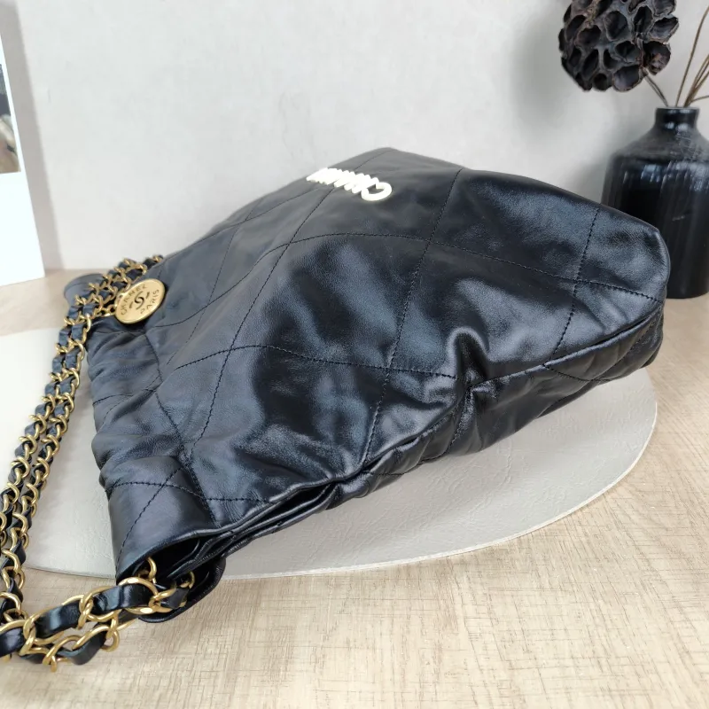 Chanel Shoulder Bag 22Bag Black CC alfskin Small 35 × 7 × 37 cm — detail view 11 of 13