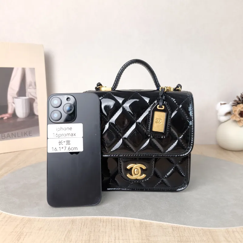 Chanel Crossbody Bag 22k Messenger Bag — cover view 3 of 6