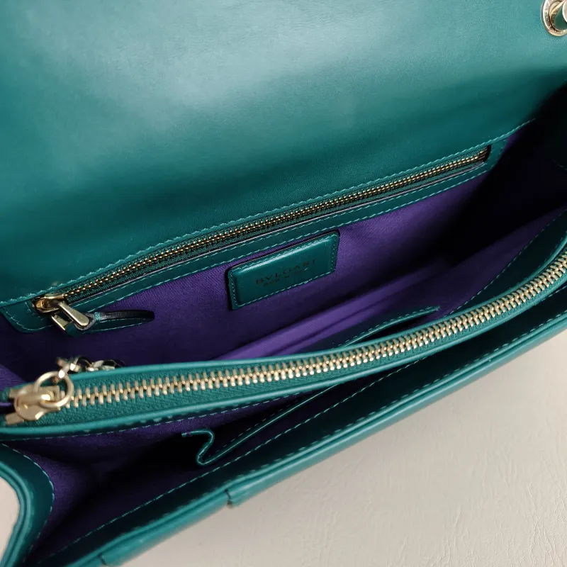 Bvlgari Crossbody Bag Serpenti Forever Collection Crossbody Bag Green Calfskin Medium 28 × 7.5 × 19 cm — detail view 10 of 12