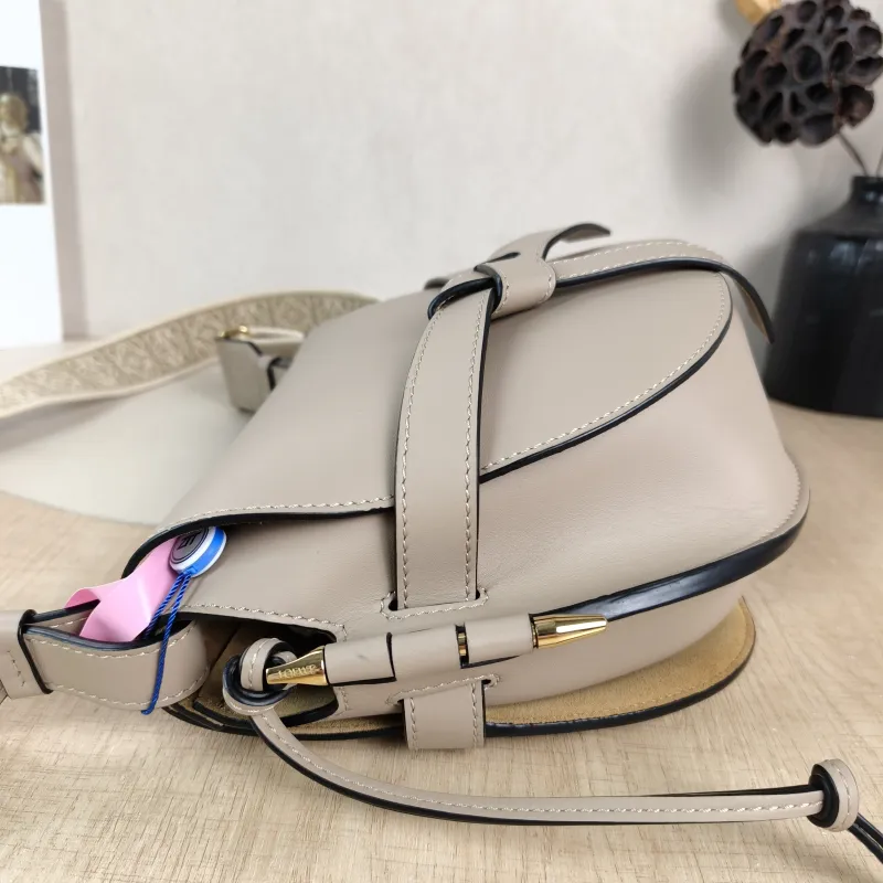 LOEWE Crossbody Bag Gate Calfskin Medium 25 × 11.5 × 19 cm — detail view 12 of 12