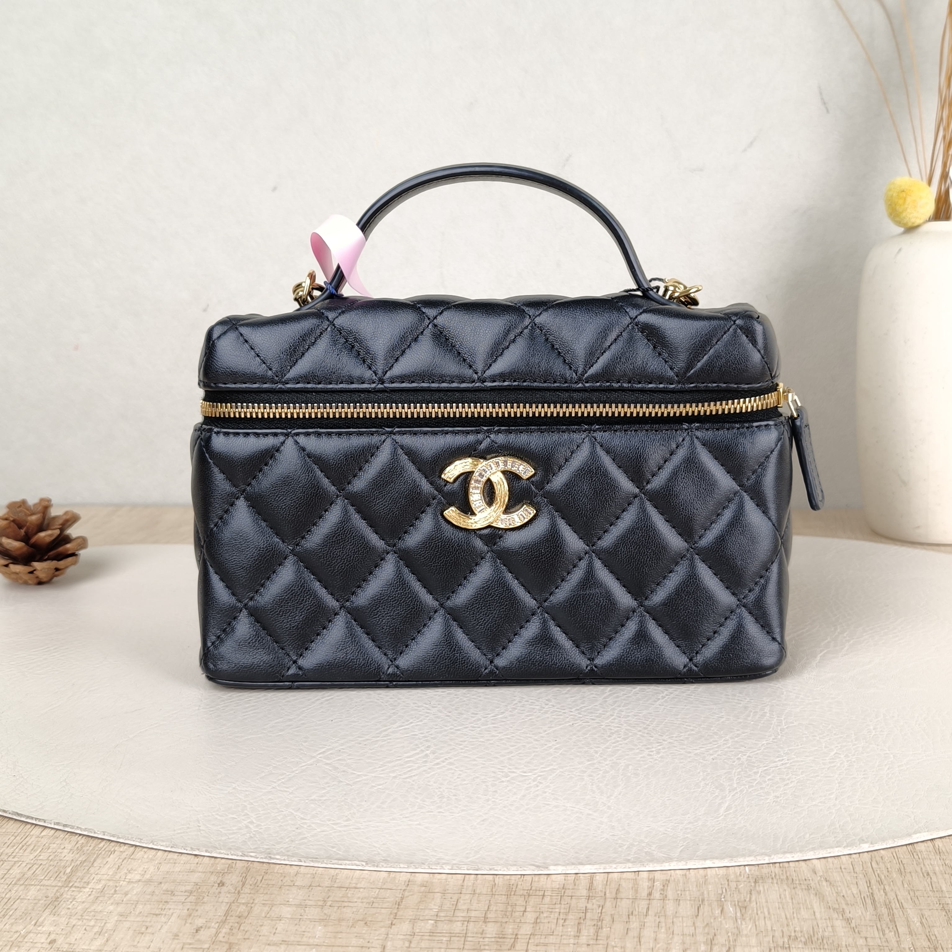 Chanel Crossbody Bag25b lp Box Bag Black Lambskin One Size19.5 × 5 × 17 cm