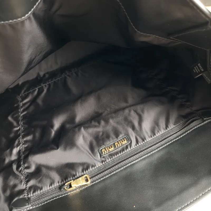 Miumiu Shoulder Bag Shoulder Bag Black Calfskin One Size 38 × 11 × 38 cm — detail view 1 of 11