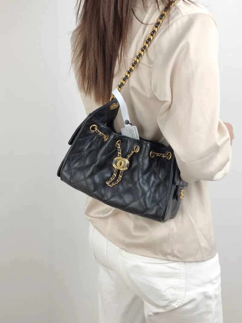 Chanel Shoulder Bag 25Bag Black Grained Calfskin Mini 22 × 12.5 × 20 cm — on-model view 1 of 2