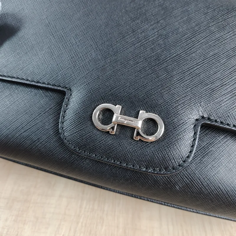 FERRAGAMO Shoulder Bag Shoulder Bag Black Calfskin One Size 24 × 6 × 14 cm — detail view 7 of 14