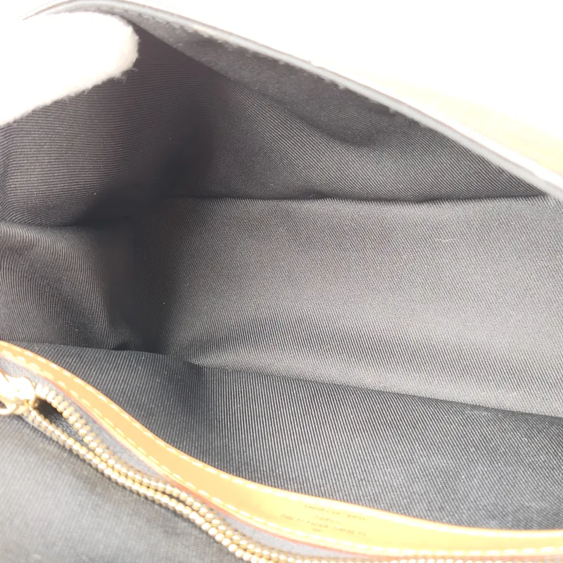 Louis Vuitton Crossbody Bag Diane Baguette Bag Shoulder Strap PVC Small 24 × 9 × 15 cm — detail view 6 of 14