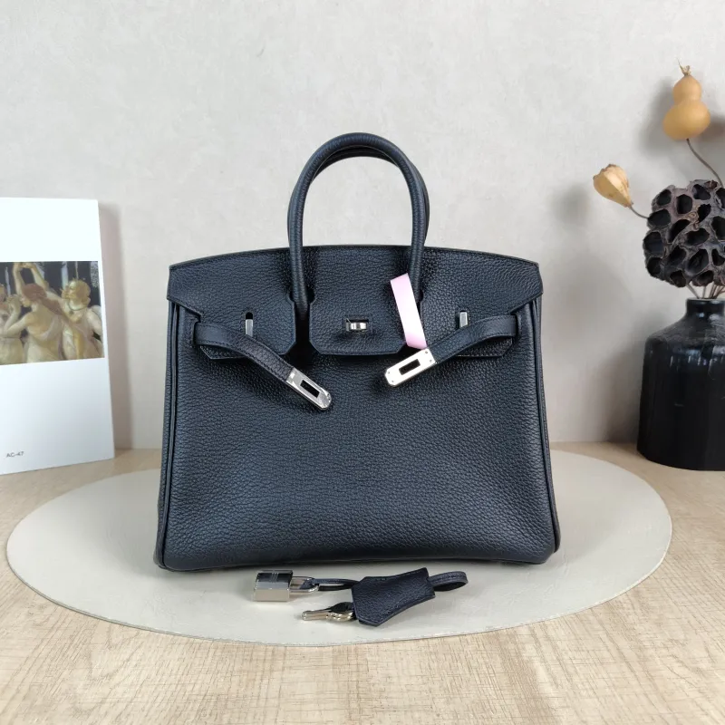 Hermès Top Handle Bag Birkin 25 Silver-Tone Hardware 89Black Silver-Tone Hardware Togo Calfskin Small 25 × 13 × 20 cm G