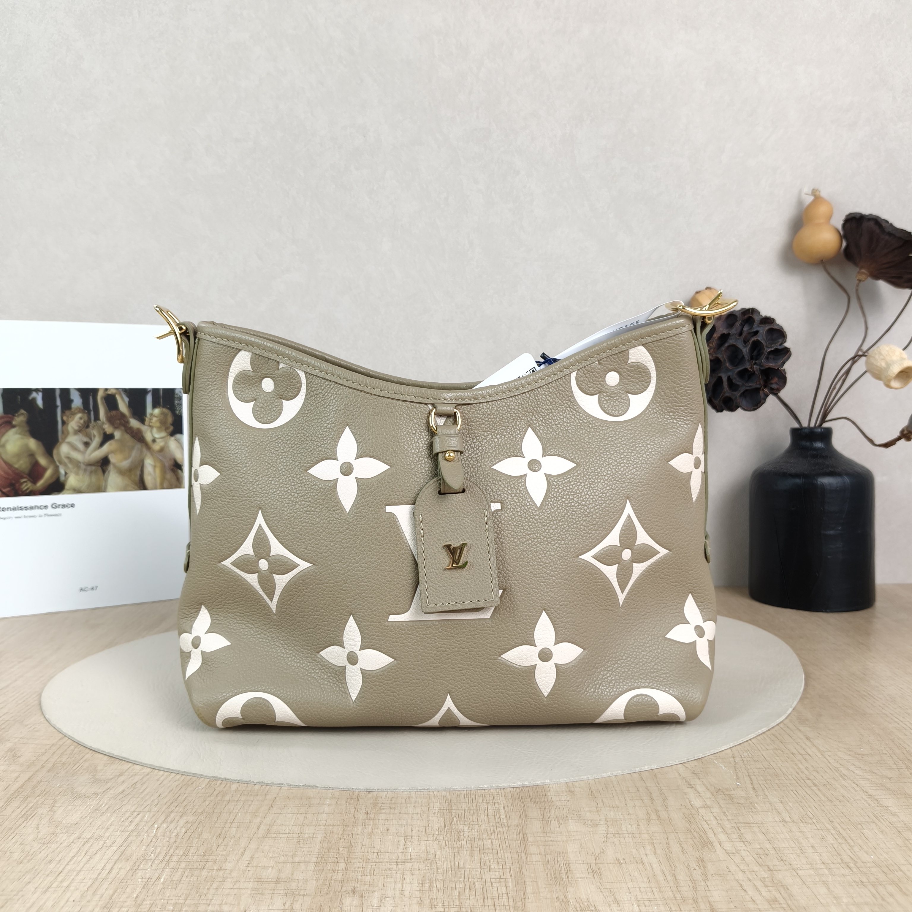 Louis Vuitton Crossbody Bag Carryall Calfskin Small29.5 × 12 × 24 cm