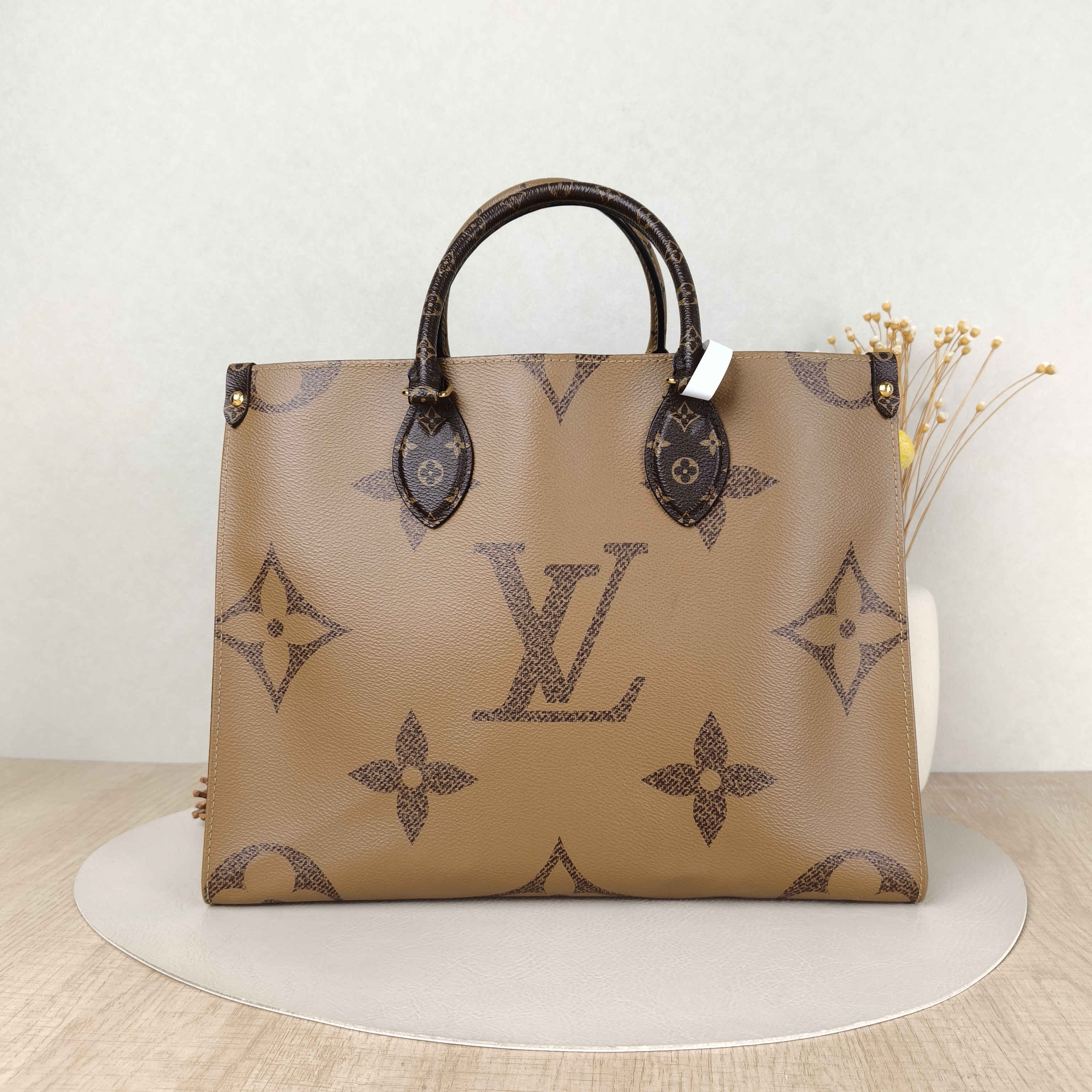 Louis Vuitton Shoulder Bag Onthego Medium Monogram PVC Medium35 × 14 × 27 cm — cover view 5 of 5