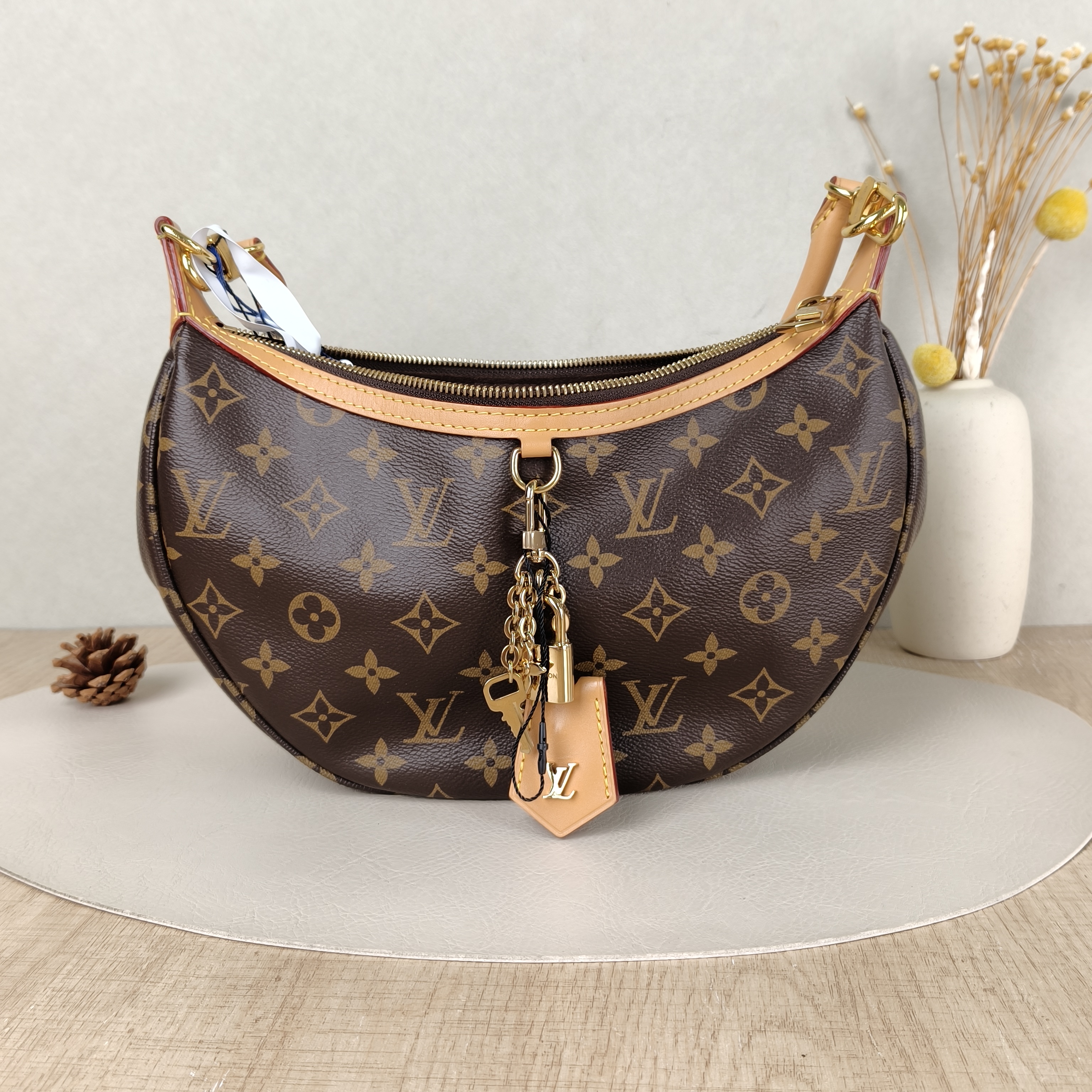Louis Vuitton Crossbody Bag Looping Monogram PVC One Size28 × 7 × 15 cm Conditioned