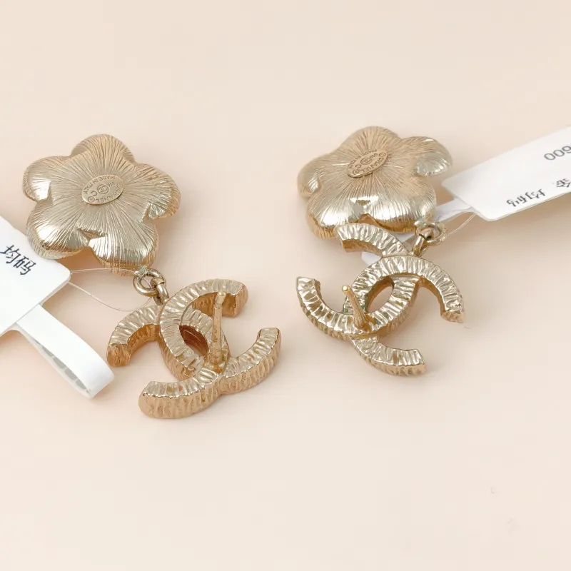 Chanel Earrings C Earrings Gold One Size — cover view 7 of 7