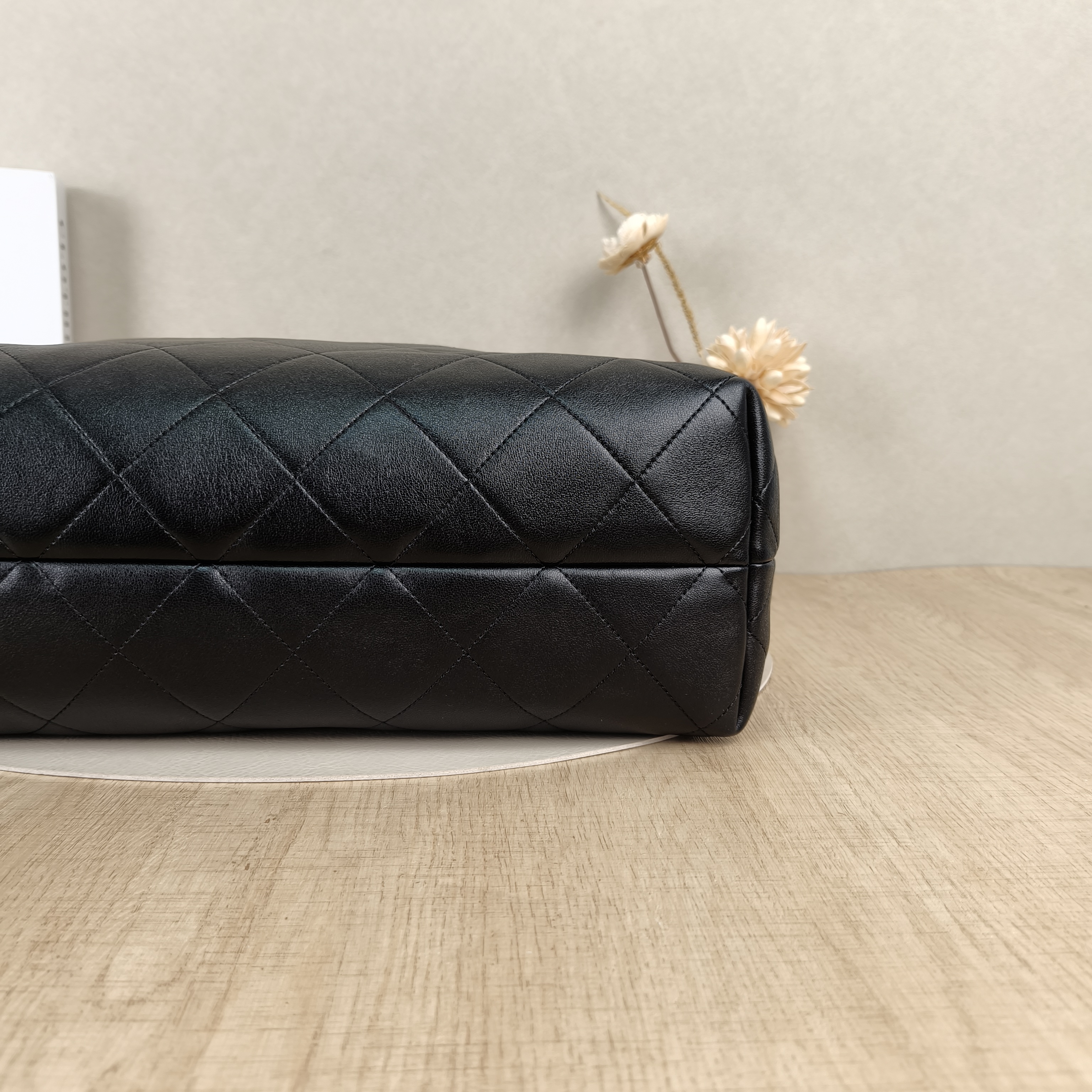 Chanel Shoulder Bag25a Suede Top Handle Bag Black Suede Medium40 × 16 × 28 cm — cover view 2 of 8