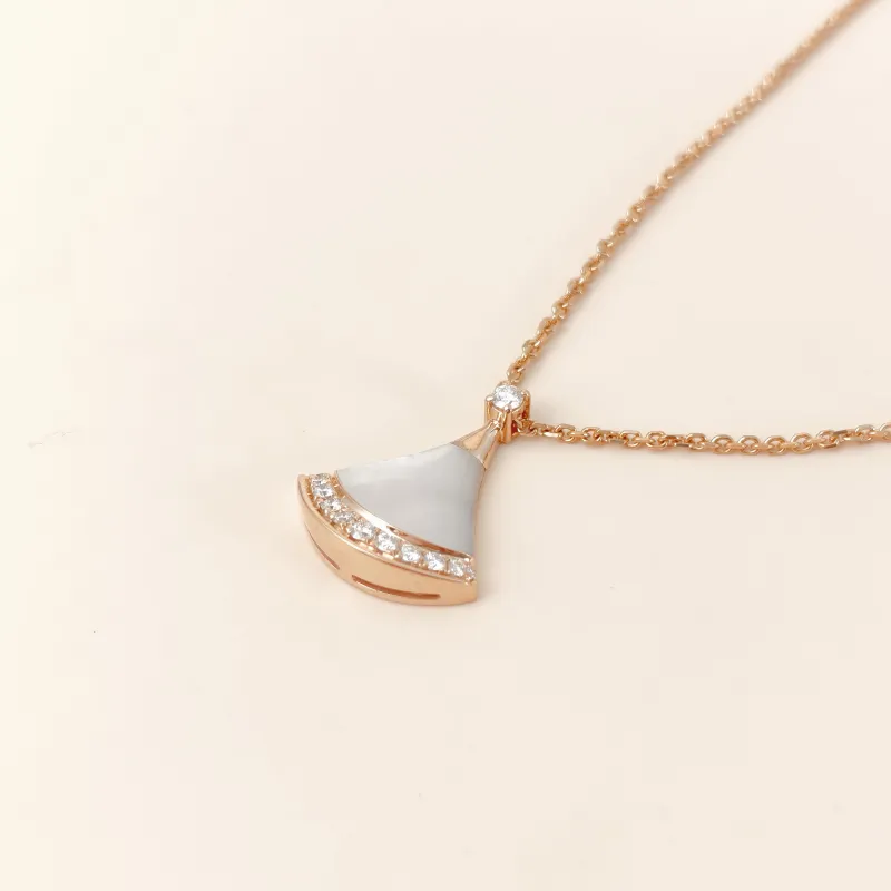 Bvlgari Necklace DIVAS’ DREAM Collection Pearl Pavé Diamond White Mother-of-Pearl 18KR ose Gold Diamond Pearl One Size 43cm — cover view 3 of 12