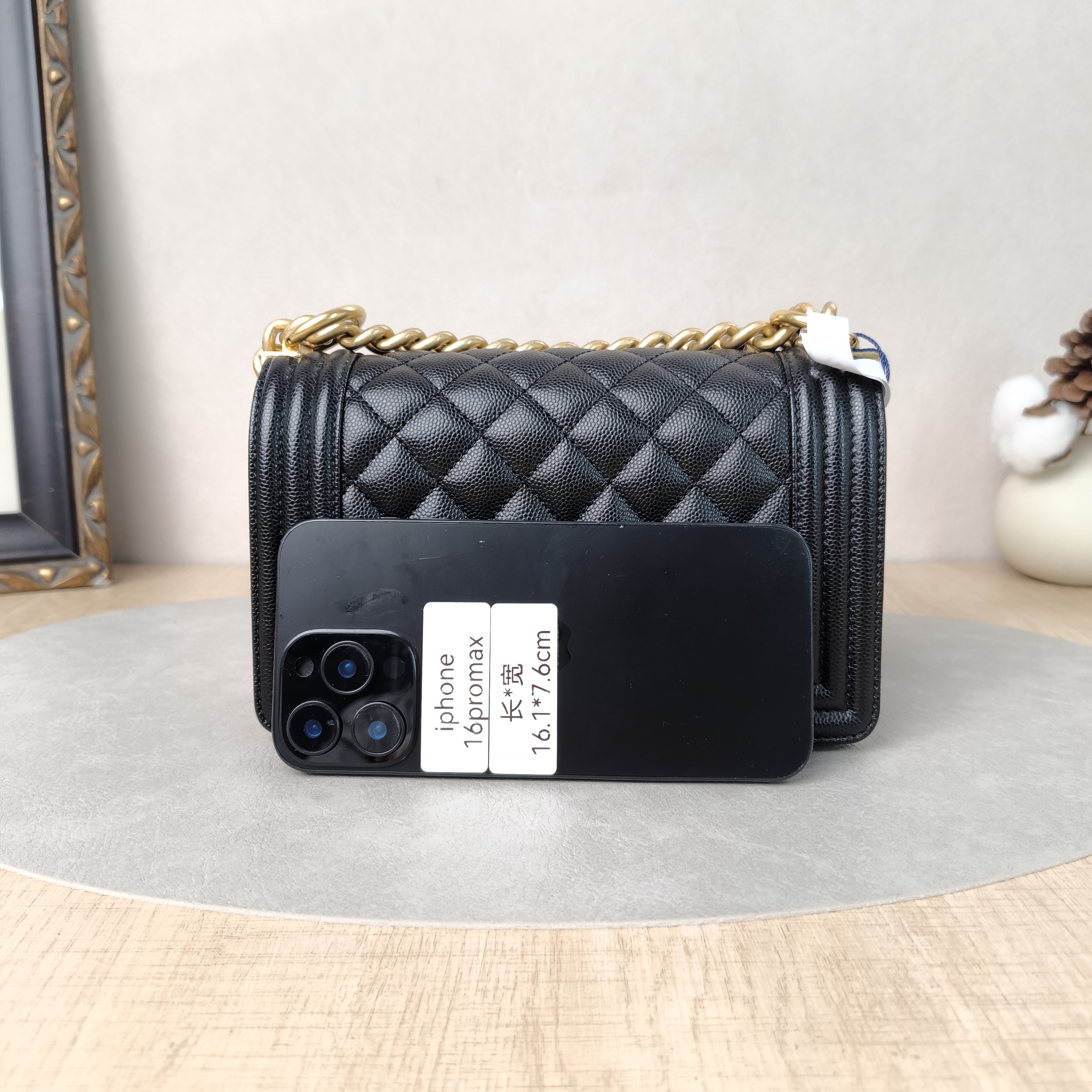 Chanel Crossbody Bag Le BoyBlack Grained Calfskin Small20.5 × 8.5 × 12 cm — cover view 3 of 5