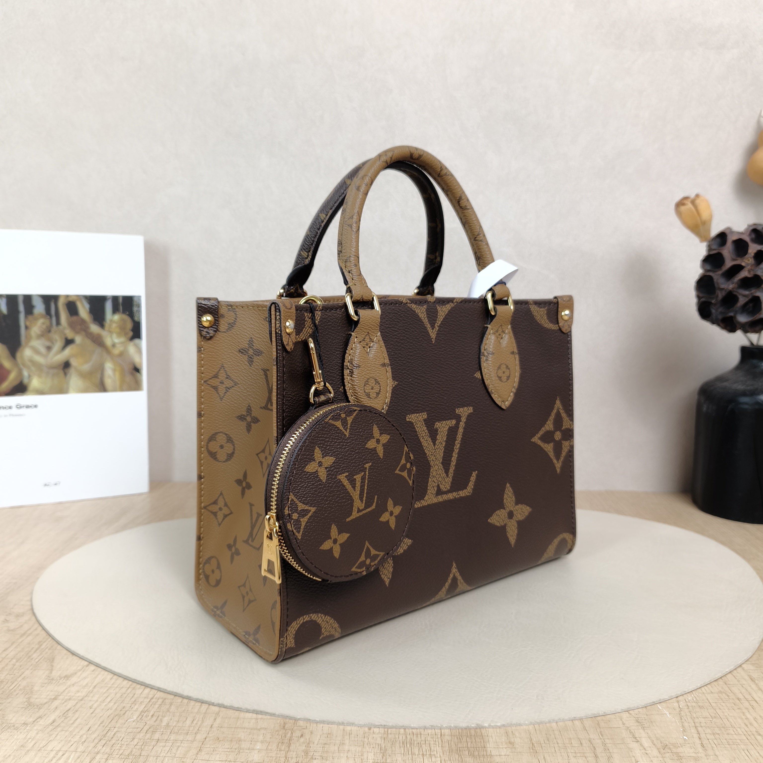 Louis Vuitton Shoulder Bag Onthego Monogram PVC Small25 × 11.5 × 19 cm — cover view 6 of 6