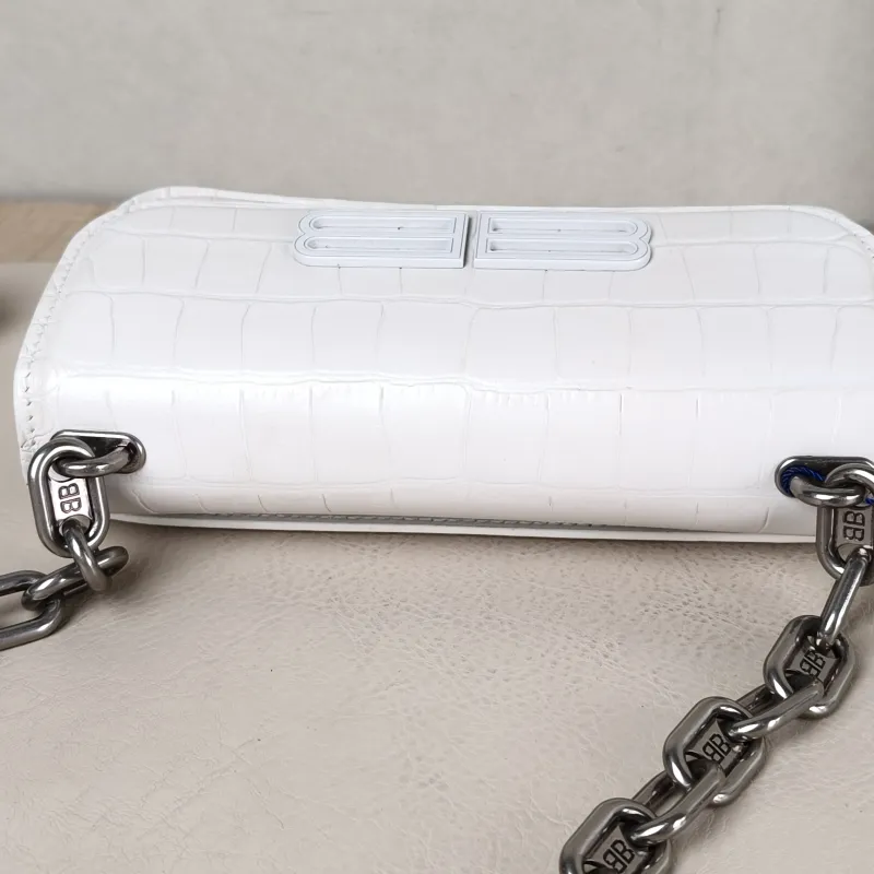 BALENCIAGA Crossbody Bag GOSSIP xs Chain Bag White Calfskin XS 19 × 7 × 10 cm — detail view 3 of 11