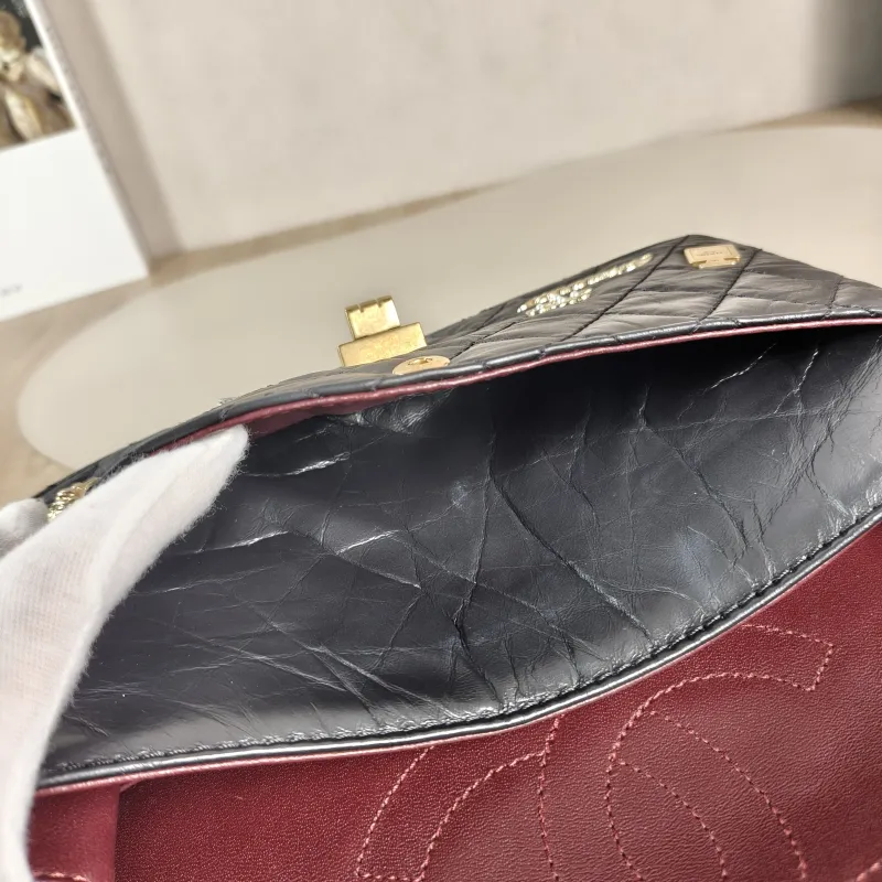 Chanel Crossbody Bag 2.55 Edition Black Calfskin Small 24 × 7.5 × 16 cm 24 — detail view 7 of 13