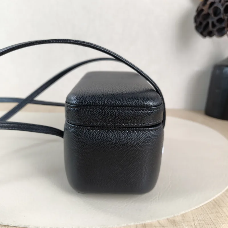 Chanel Crossbody Bag lp Box Bag Black Grained Calfskin 16 × 8 × 9.5 cm Microchip Edition — detail view 7 of 12