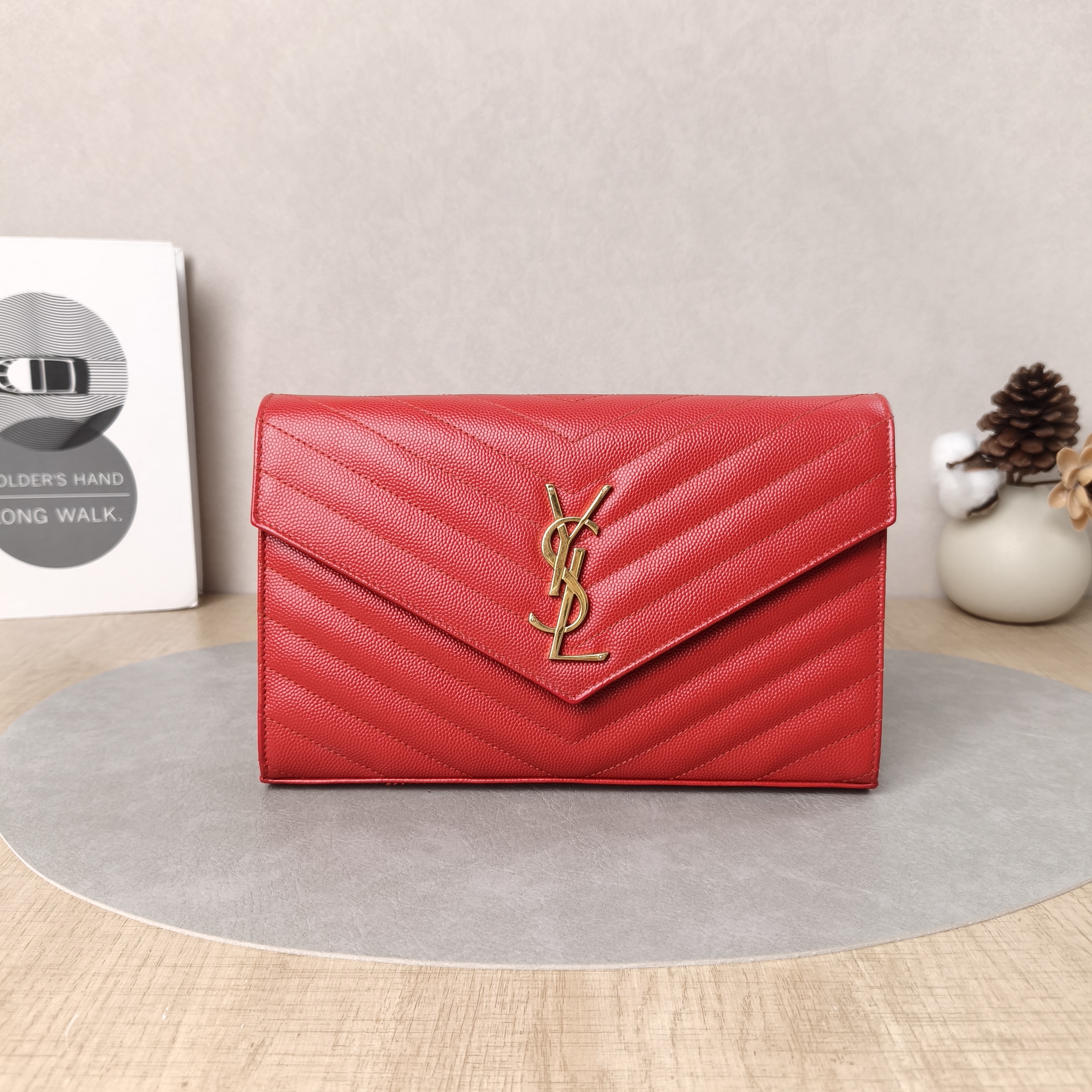 SAINT LAURENT Crossbody Bag CASSANDRE ENVELOPE Red Grained Calfskin One Size22.5 × 4 × 14 cm
