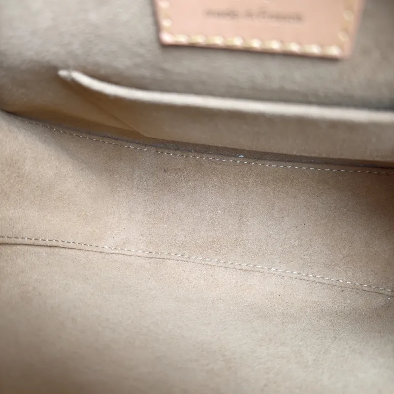 Louis Vuitton Crossbody Bag BOITE CHAPEAU SOUPLE Monogram PVC Large20 × 8 × 22.5 cm — detail view 2 of 10