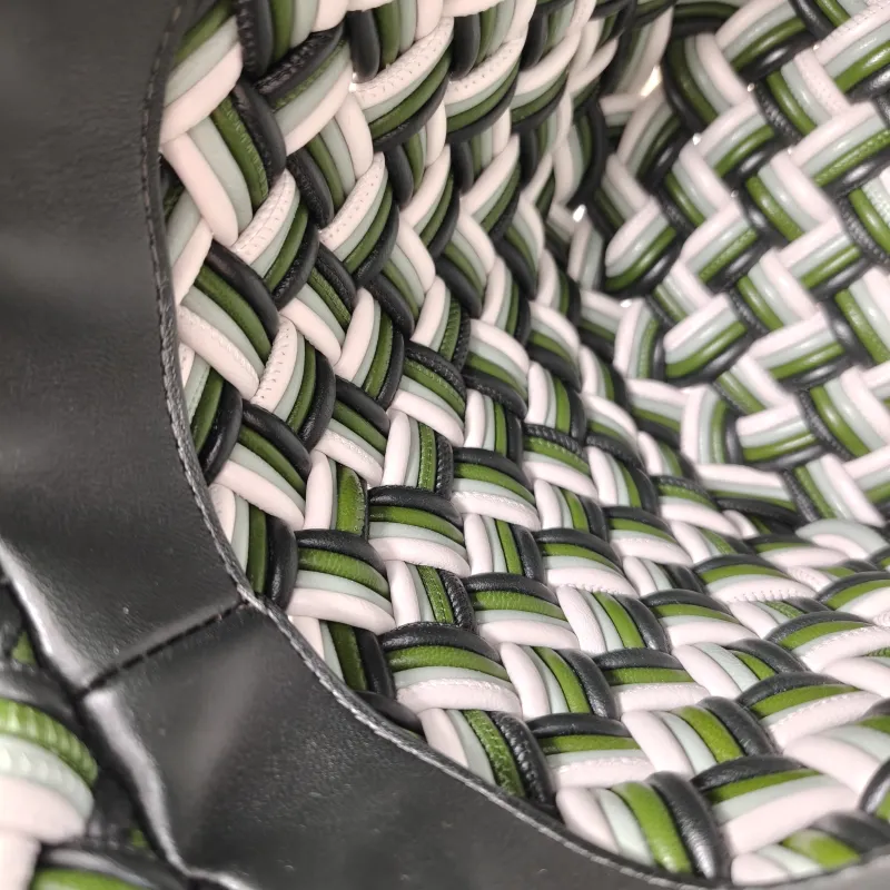 Bottega Veneta Shoulder Bag Kalimero Woven Bucket Bag Colorblock Lambskin One Size15 × 15 × 20 cm — detail view 11 of 14