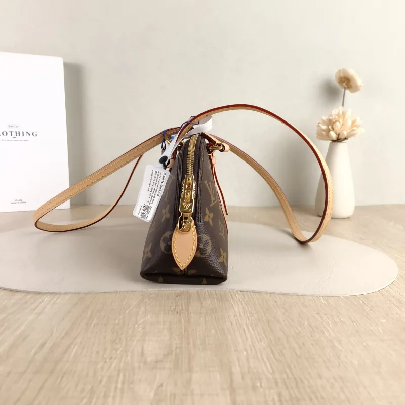 Louis Vuitton Shoulder Bag Squire East West Monogram PVC One Size 29 × 8 × 14 cm — detail view 3 of 9