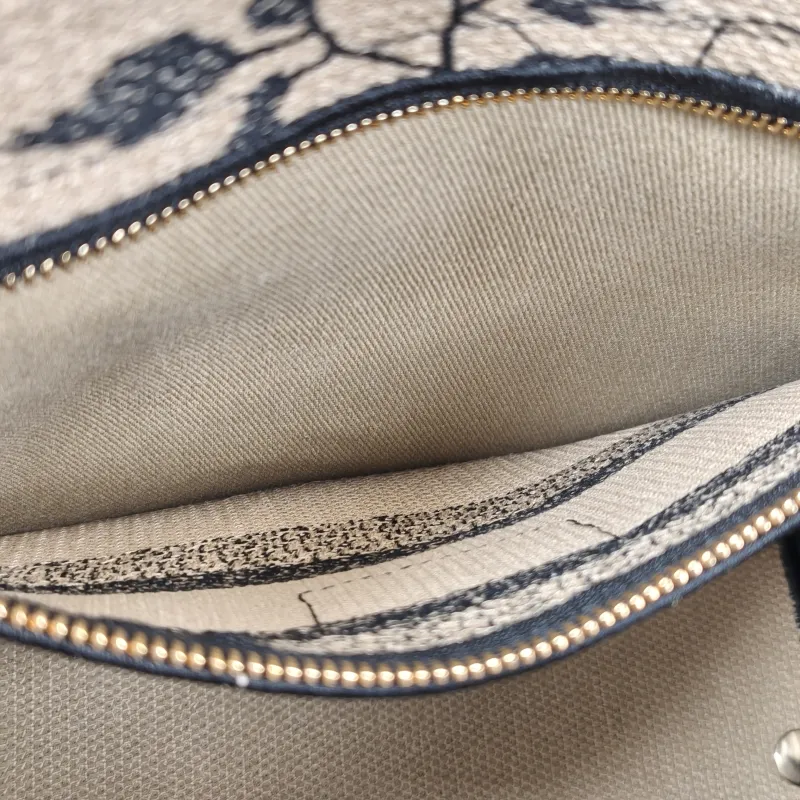 DIOR Top Handle Bag Lady Lady Dior Bag Beige Black Canvas Medium24 × 12 × 21 cm — detail view 2 of 14
