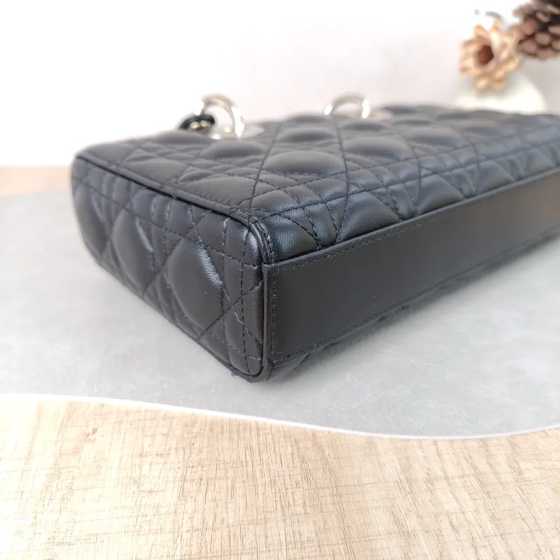 DIOR Crossbody Bag Lady D-Joy Black Lambskin Medium26 × 5 × 13.5 cm — detail view 8 of 9